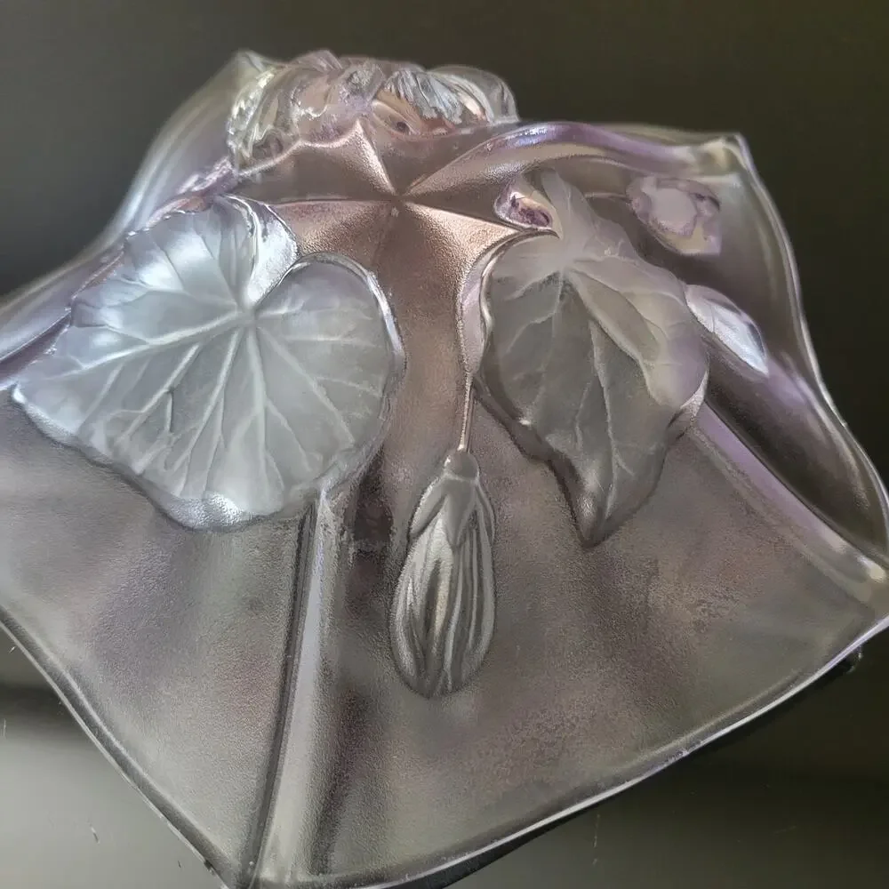 Unique Five sided Bowl Mikasa Pink Tinted Candy Dish Raised Designed‎ Stunning